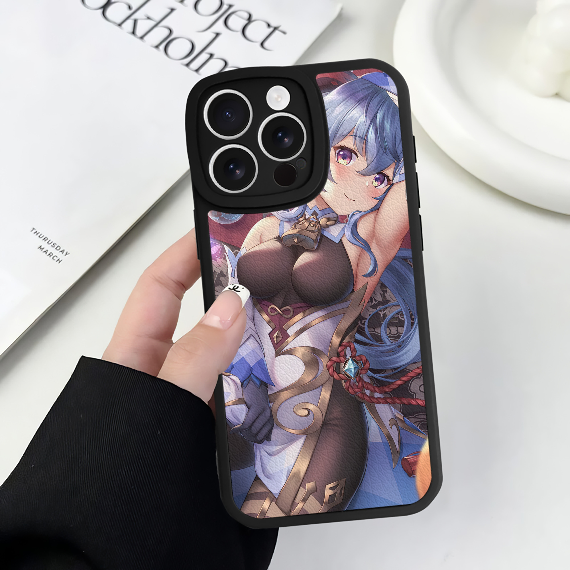げんし神 genshin 【iPhone 16シリーズ対応】シリコンスマホケース（レザー調） 材質：シリコン